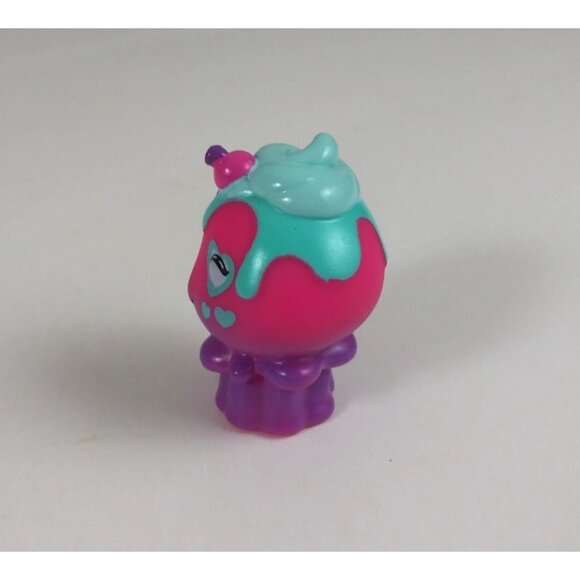 Bananas Bunch 3 Wild Blossom Tree Mystery Figure Bobbie Jellyfish Rare - Picture 4 of 6